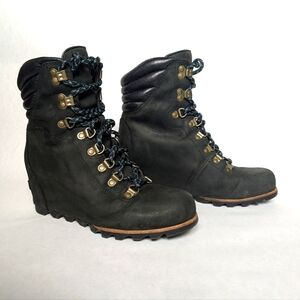 SOREL Conquest black leather lace up waterproof wedge heel rain boots Sz 9.5